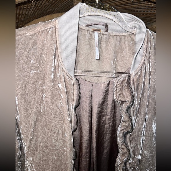 Free People Velvet Bomber jacket - Picture 5 of 10